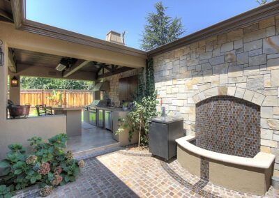 Outdoor kitchen and fountain